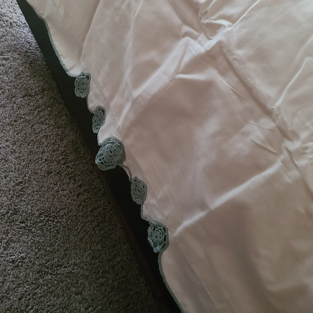 Elegant Cream and Green Duvet Cover